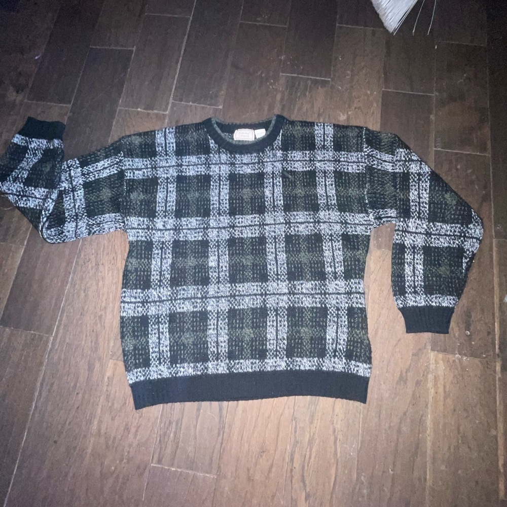 Bugle Boy Gray and Green Crewneck Sweater